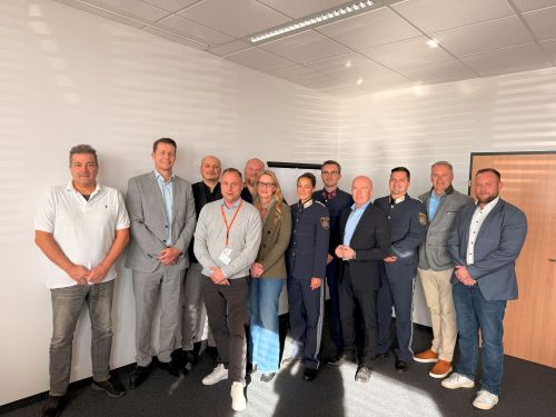 Die Teilnehmerinnen und Teilnehmer des Vernetzungstreffens