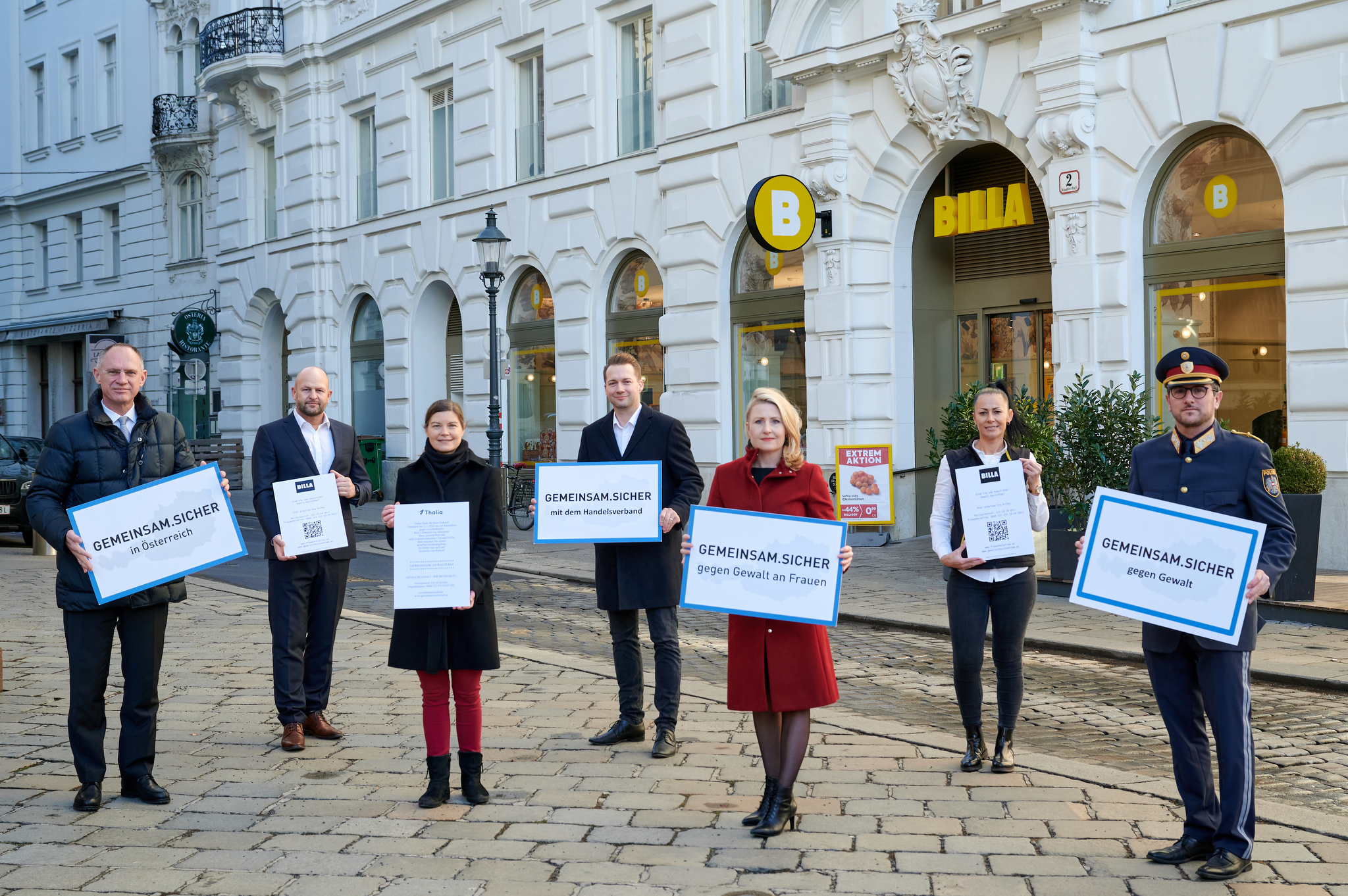 Gruppenfoto - Gemeinsam.Sicher mit dem Handelsverband